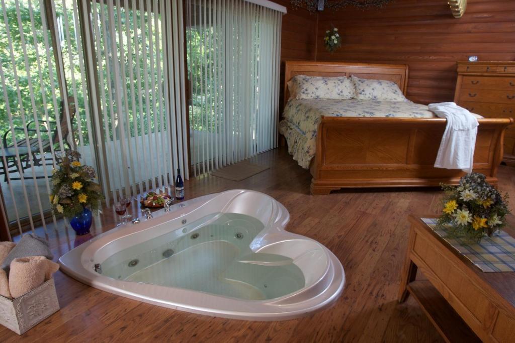 Serenity Springs - Michigan City Hotel Springfield Bilik gambar