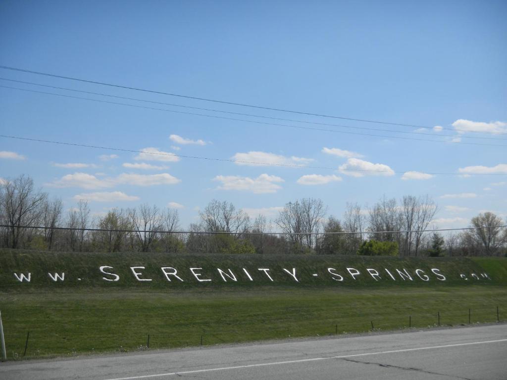 Serenity Springs - Michigan City Hotel Springfield Luaran gambar
